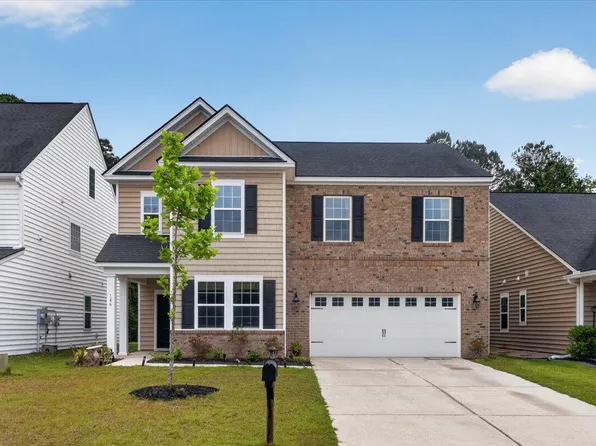 146 Guinness Ln, Moncks Corner, SC 29461