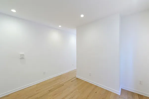 Rented by Aether Property Group | media 36