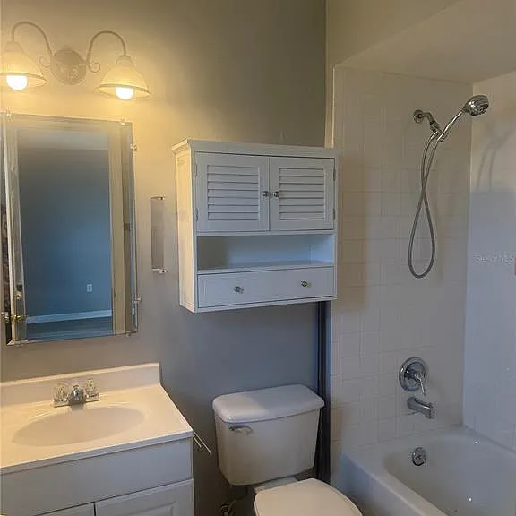 627 Bittern Ct #B — Photo 18