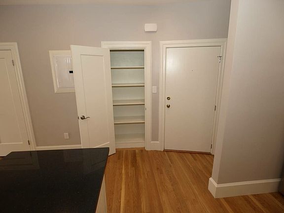 4th image of 1133 Fell St #11
