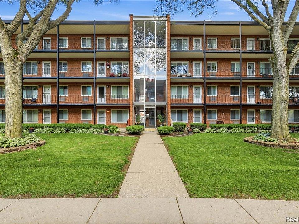 1st image of 2915 W Thirteen Mile Rd APT 308