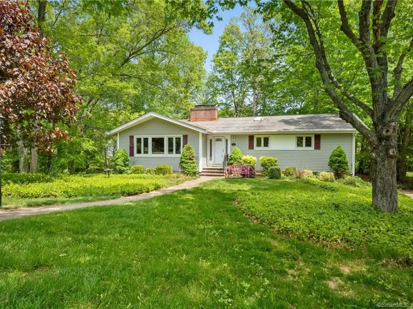 22 Laurel Hill Drive South, East Lyme, CT 06357