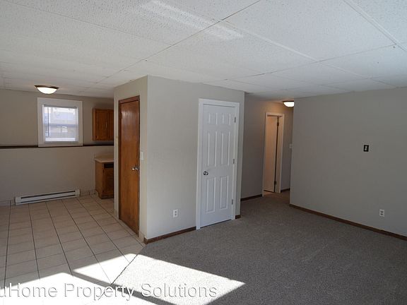 3rd image of 111 Cottonwood St #10