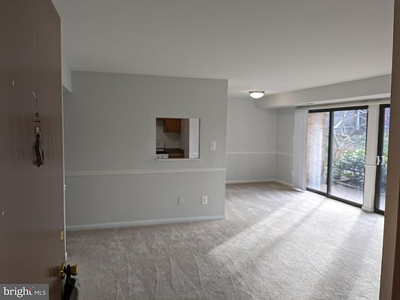 5th image of 5109 10th Pl S #203