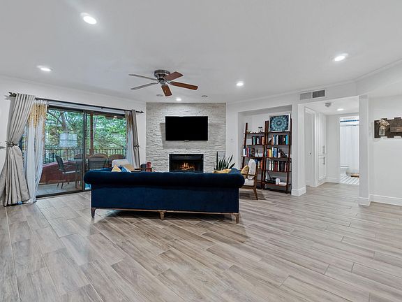 4th image of 1135 Barton Hills Dr APT 124