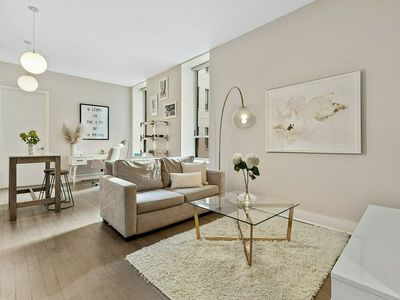416 W 52nd St #309, New York, NY, 10019