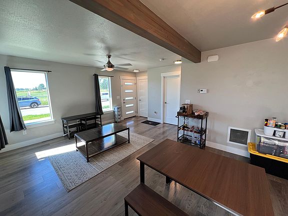 5th image of 4894 A Giada Dr #A