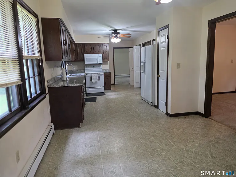 8 Squire Ln — Photo 13