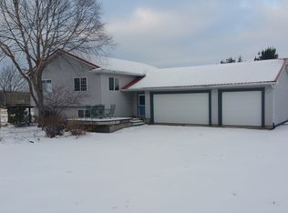 7146 Frenchtown Rd, Belleville, WI 53508
