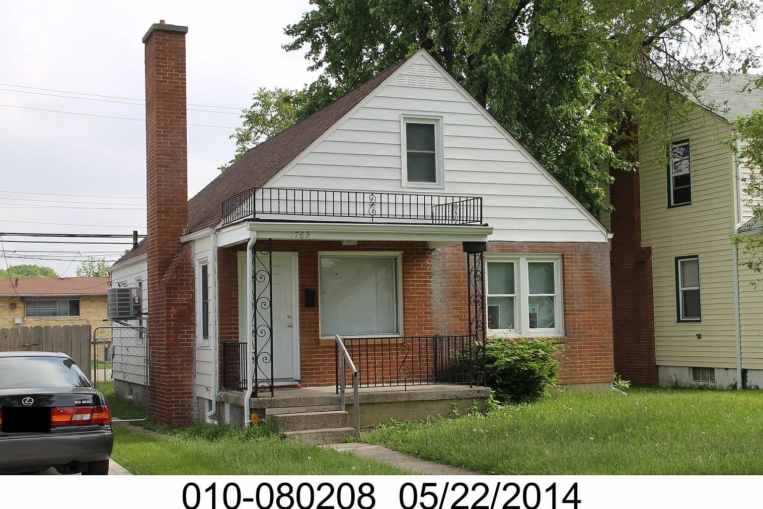 3 bed, 1300 sqft, $1,600 — Photo 1