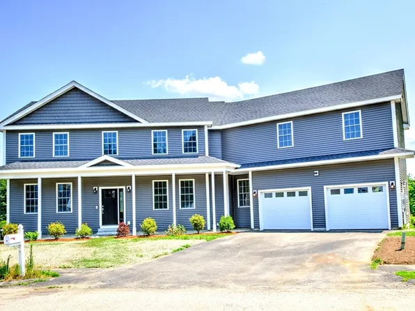 12 Jennifer Rd, Lowell, MA 01854