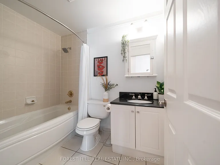 115 Richmond St E #701 — Photo 15