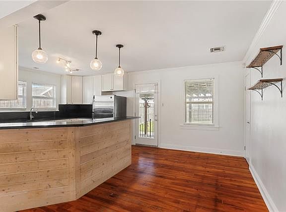 4th image of 929 Bonnabel Blvd