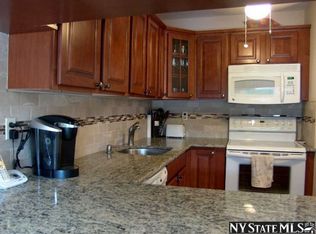 590 Haig St APT 107, Baldwin, NY 11510