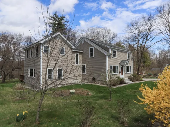 44 Pleasant Street, Goffstown, NH 03045