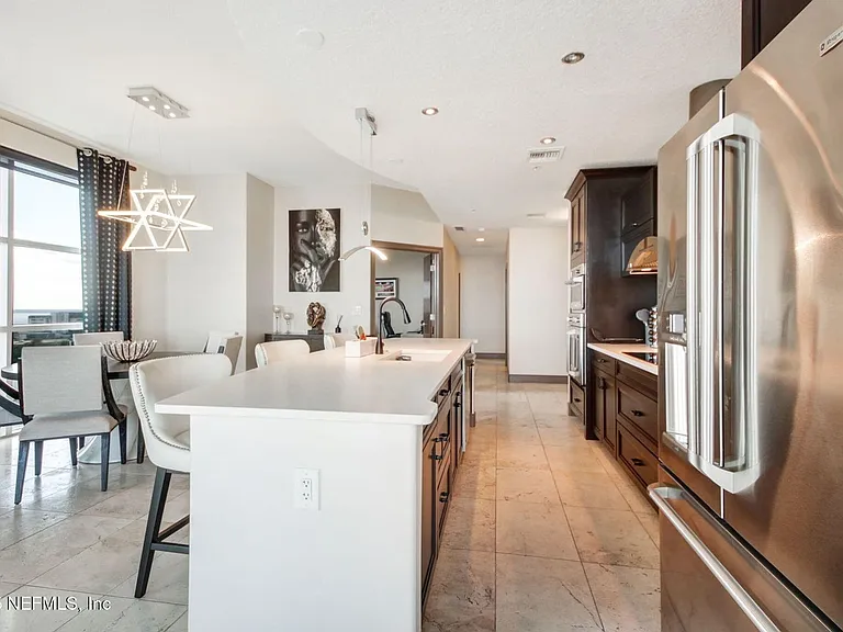 1431 Riverplace Blvd #1710 — Photo 9
