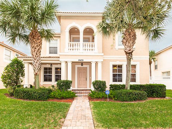 8439 Alister Blvd-500