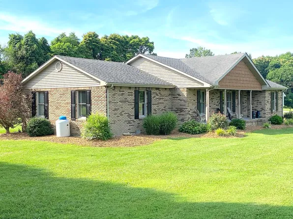 218 Phelps Acres Rd, Jamestown, KY 42629
