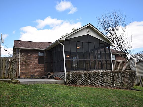 3rd image of 1137 Carollwood Rd