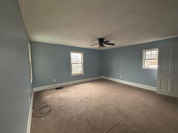 5th image of 2036 Ridge Rd