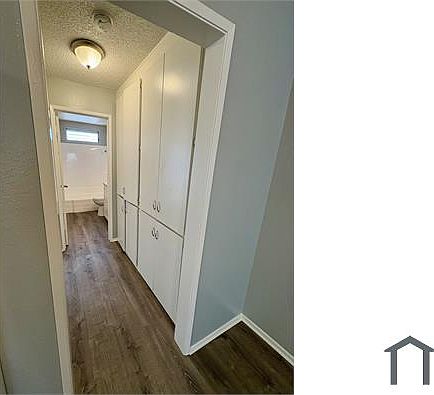5th image of 421 E 9th St APT 3