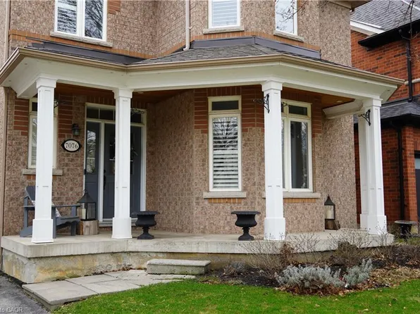 7076 Gillespie Ln, Mississauga, ON L5W 1E8