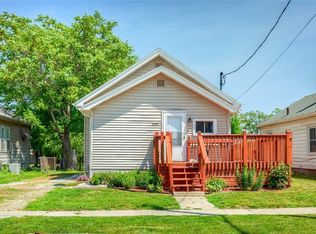 2054 Maple St, Des Moines, IA 50317