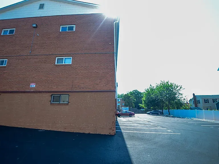 5049 D St SE #202 — Photo 9