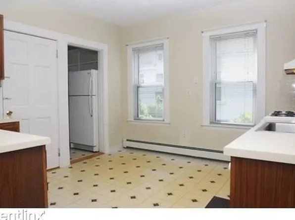 147 Langdon Ave, Watertown, MA 02472