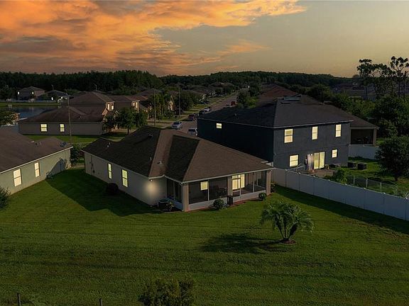 2nd image of 5510 Silver Thistle Ln