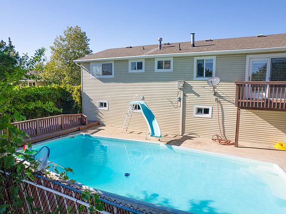 3rd image of 1482 Waters Ln