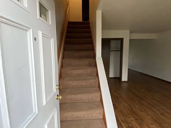 2nd image of 1005 Walnut Ave APT 35