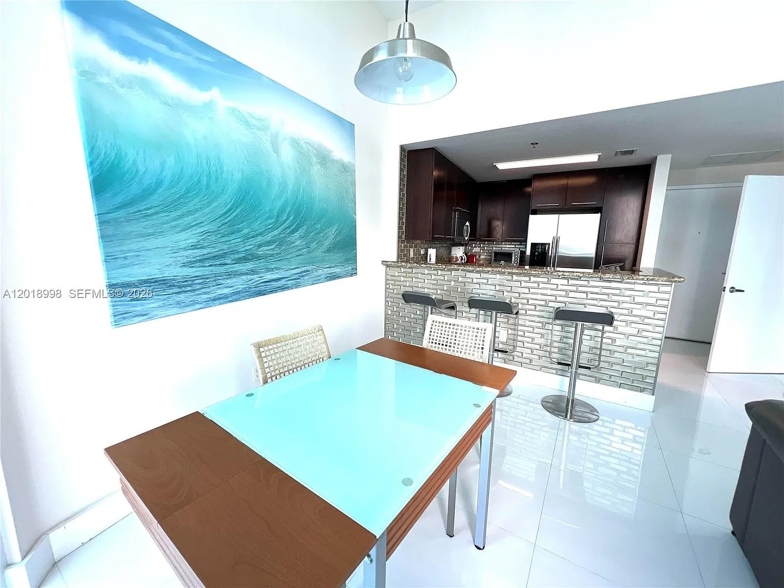 Bel-Aire On The Ocean Con — Photo 4