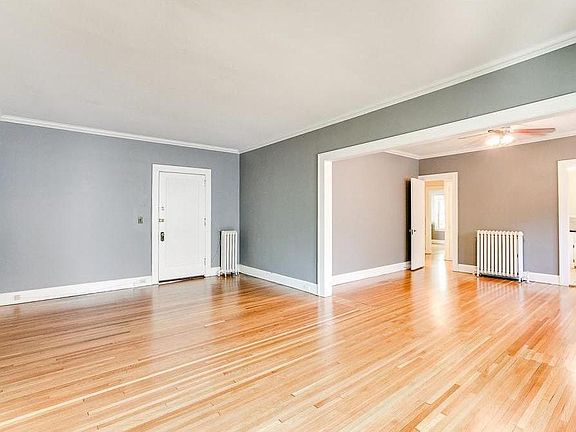 3rd image of 3329 Emerson Ave S