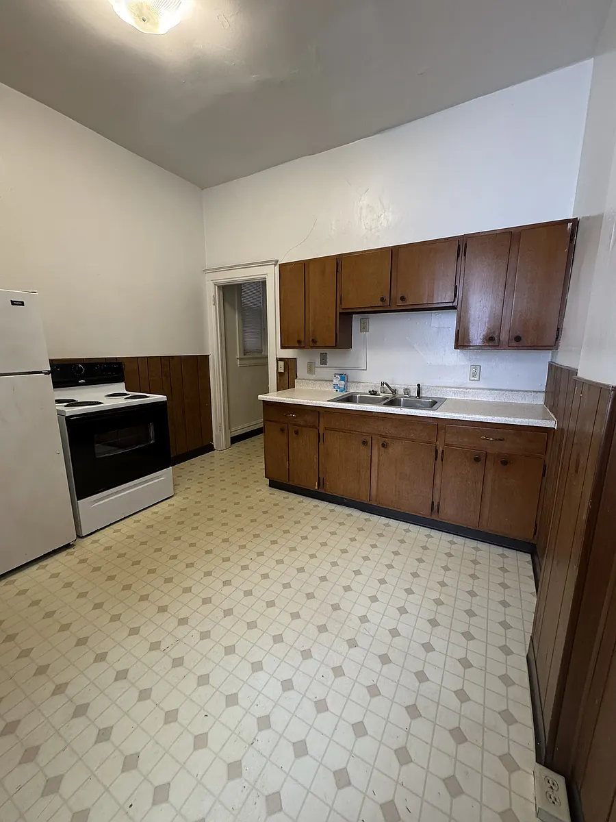 Building Photo - 1507 E 2nd St #1