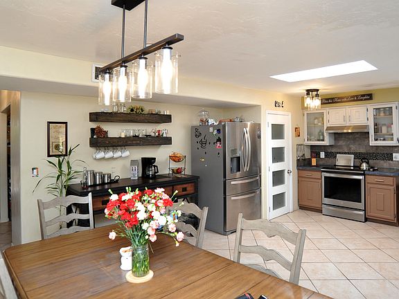 4th image of 5230 N La Canada Dr