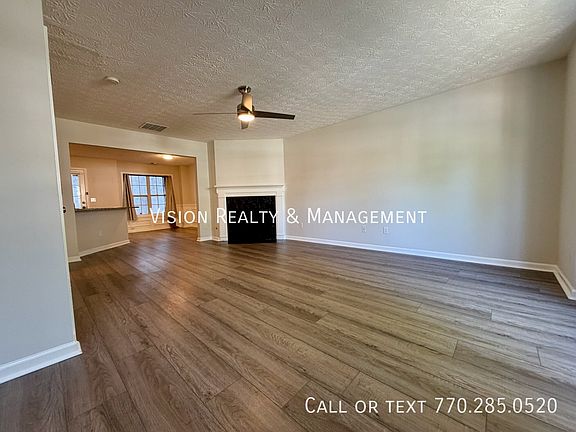 5th image of 2084 Manhattan Pkwy