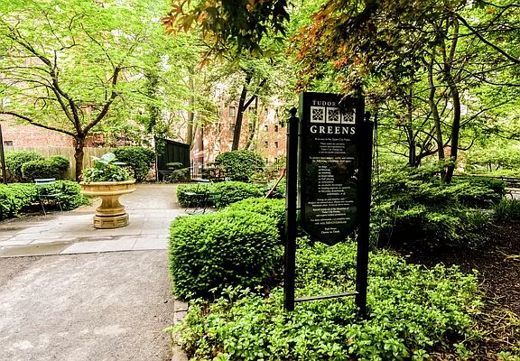 4th image of 45 Tudor City Pl APT 1718