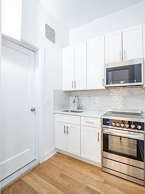 Rented by City Connections Realty | media 14