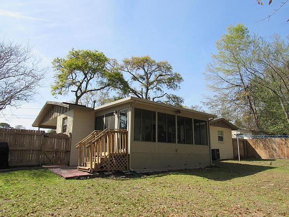 4th image of 11307 Renne Dr E