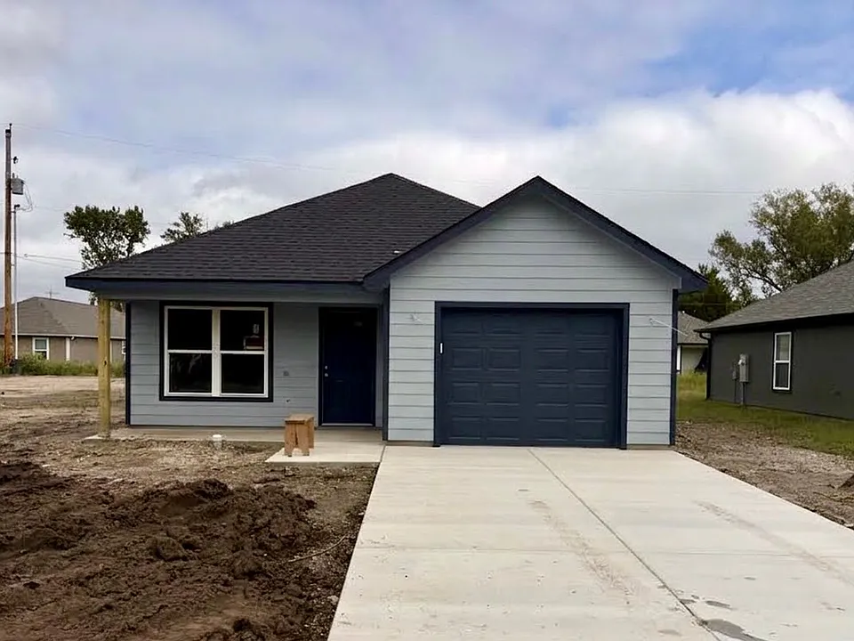 1614 Green Valley Cir