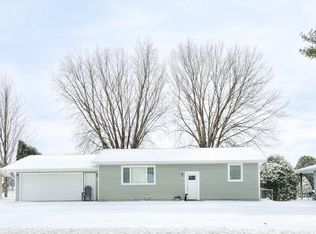 811 12th St E, Wabasha, MN 55981
