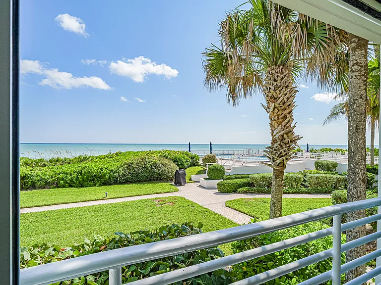 8416 Oceanside Dr #F11 — Photo 51
