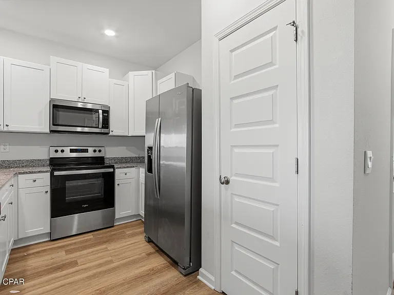 1749 Jakes Dr — Photo 9