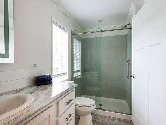 4th image of 172 Plantation Blvd #172