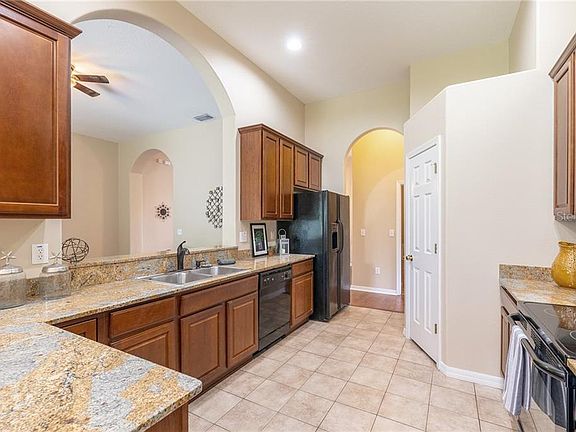 4th image of 20827 Lake Talia Blvd