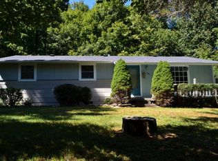 1005 Carvers Knob Rd, Spruce Pine, NC 28777