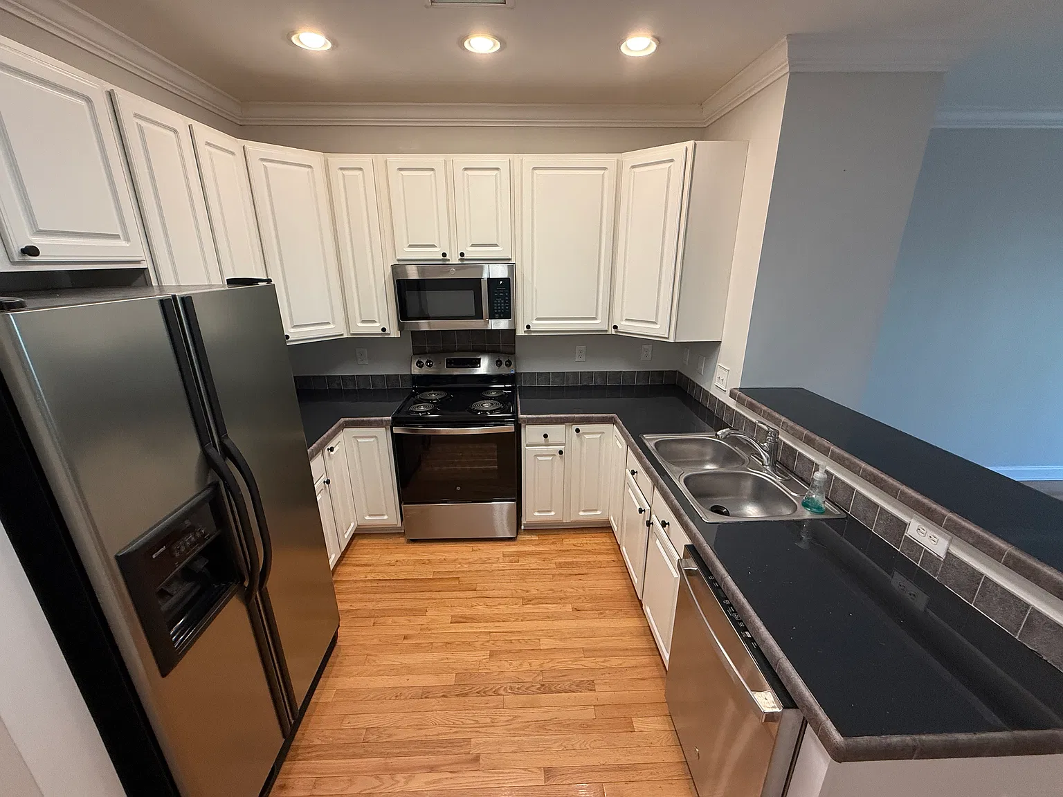 1829 Dogwood Rd — Photo 2