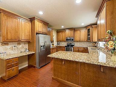 3rd image of 3445 NE 142nd Ct