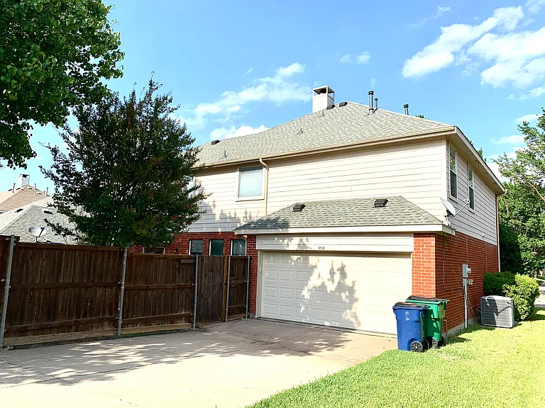 3108 Palmtree Dr — Photo 38